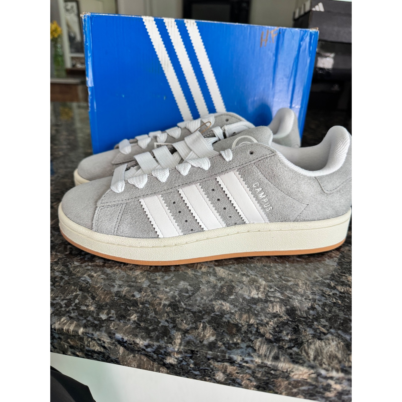 Adidas Originals Mens Sneakers Blue White Classic Athletic Shoes Hq8707 Sz 8.5